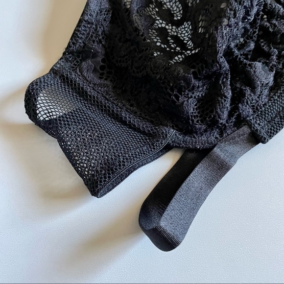 Black Strappy Bra Floral Lace Mesh Sides 34C Underwire No Tag Lingerie - Picture 3 of 12